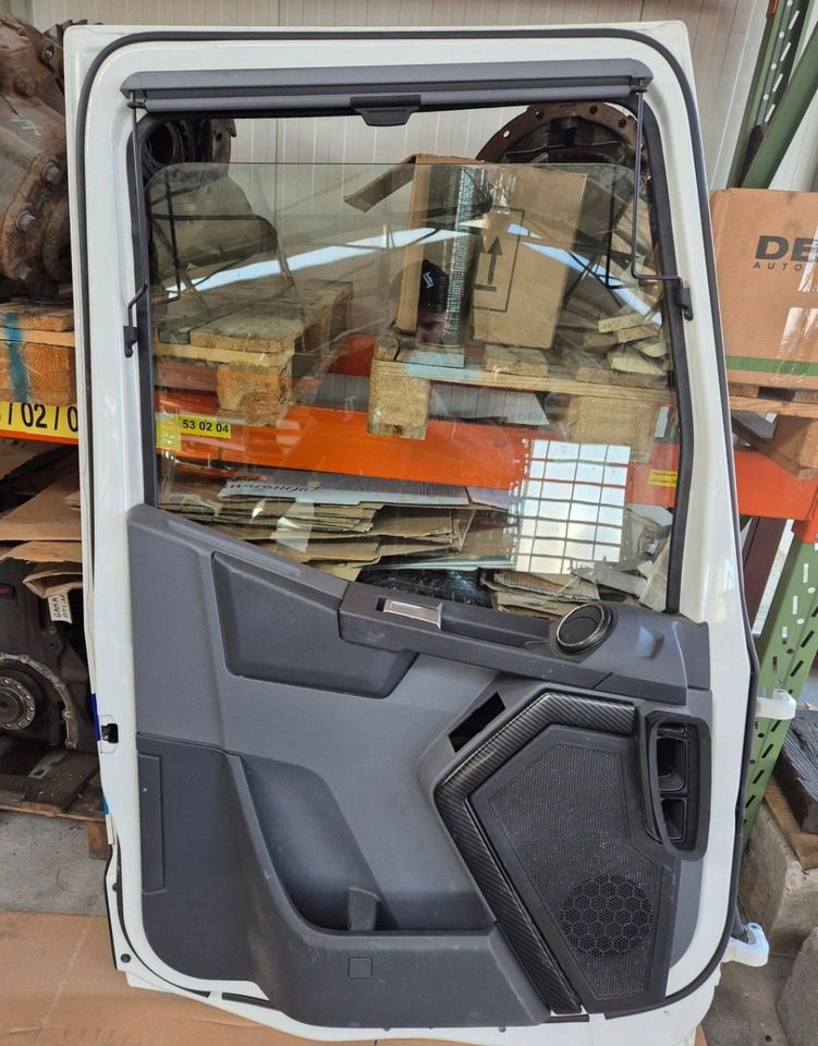 DRZWI KOMPLETNE LEWE RENAULT GAMA T K C RANGE ORYGINALNE - Puerta y piezas: foto 2 DRZWI KOMPLETNE LEWE RENAULT GAMA T K C RANGE ORYGINALNE - Puerta y piezas: foto 2