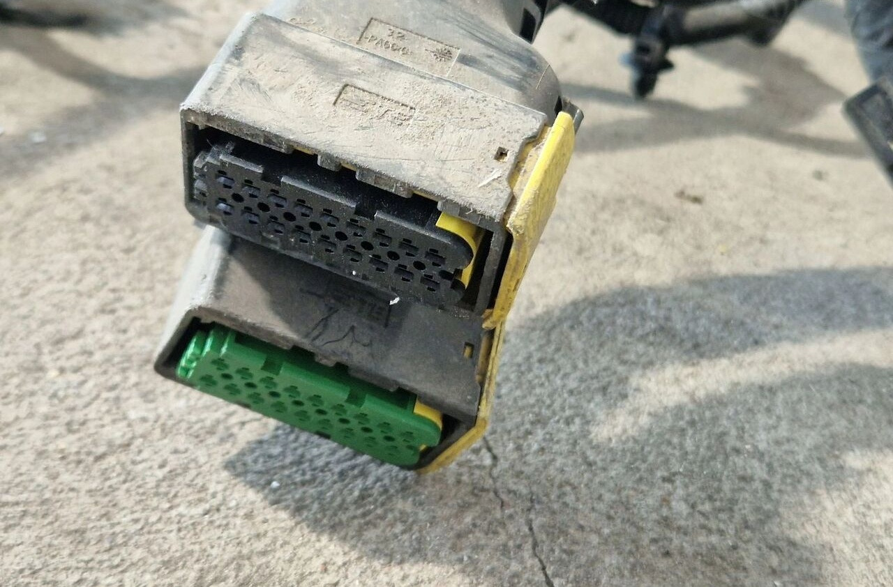 FORD WIĄZKA INSTALACJA RAMY FORD F MAX 5 ROK 2021 - Cables/ Alambres para Camión: foto 4 FORD WIĄZKA INSTALACJA RAMY FORD F MAX 5 ROK 2021 - Cables/ Alambres para Camión: foto 4