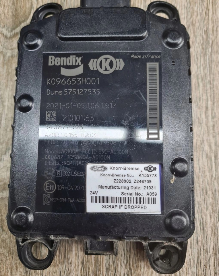 KNORR-BREMSE RADAR CZUJNIK SENSOR FORD F-MAX 500 K096653H001 575127535 K155778 210101163 - Sensor: foto 3 KNORR-BREMSE RADAR CZUJNIK SENSOR FORD F-MAX 500 K096653H001 575127535 K155778 210101163 - Sensor: foto 3