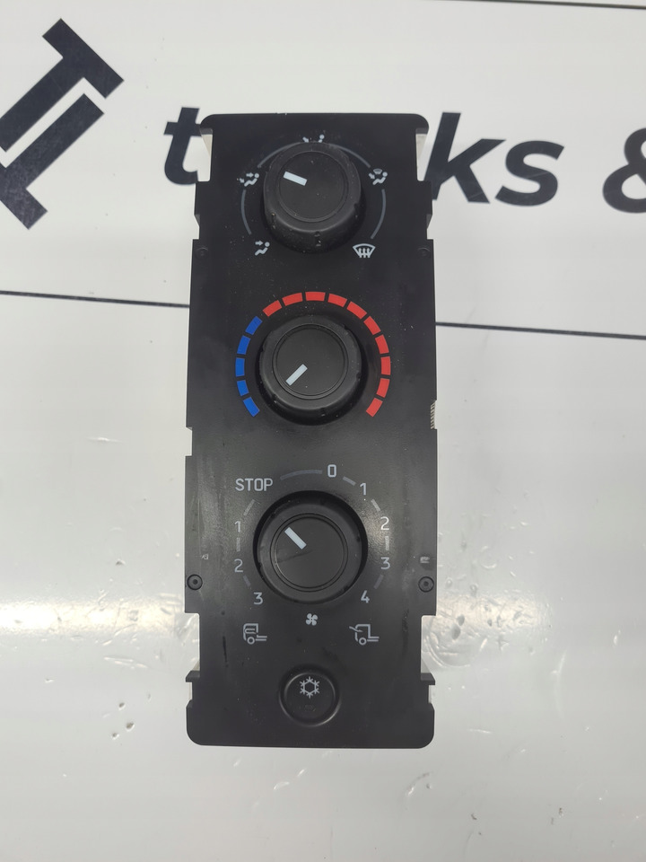 PANEL KLIMATYZACJI NAWIEWU RENAULT DXI LIFT GAMA D WIDE VOLVO FL FE LIFT - Calefacción/ Ventilación: foto 1 PANEL KLIMATYZACJI NAWIEWU RENAULT DXI LIFT GAMA D WIDE VOLVO FL FE LIFT - Calefacción/ Ventilación: foto 1