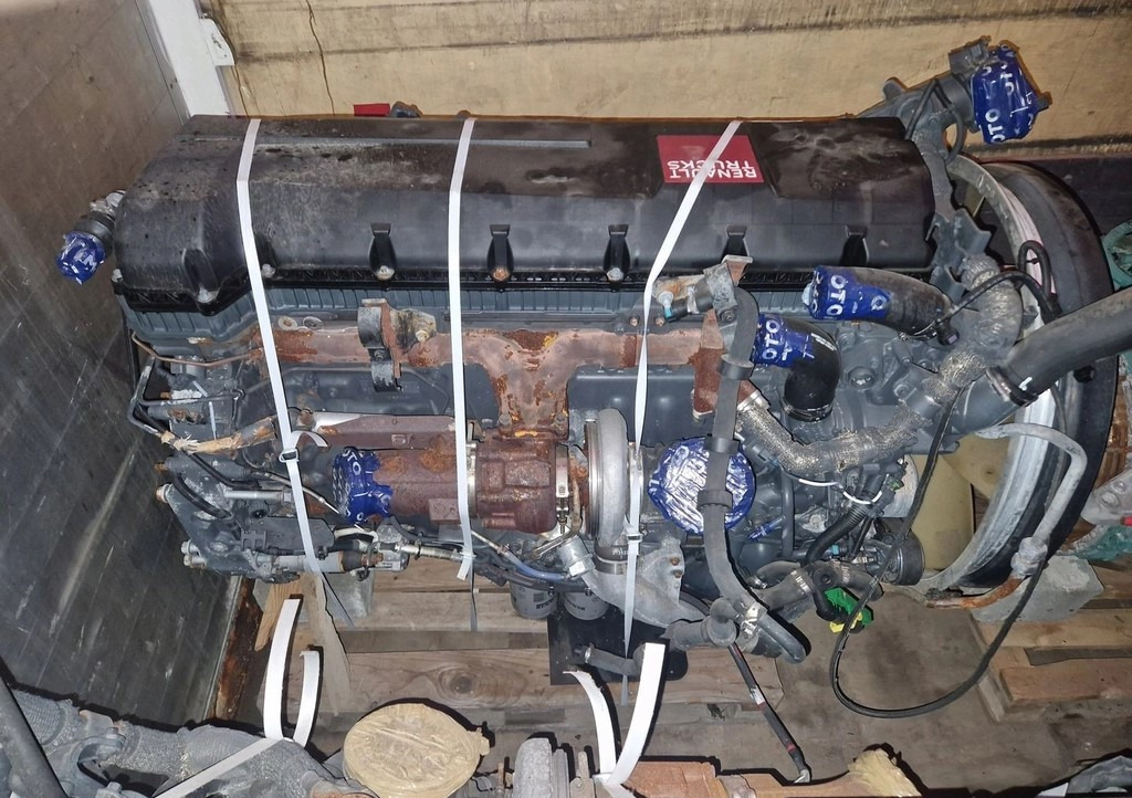 RENAULT SILNIK KOMPLETNY RENAULT GAMA T RANGE DTI 13 480 520 - Motor para Camión: foto 2 RENAULT SILNIK KOMPLETNY RENAULT GAMA T RANGE DTI 13 480 520 - Motor para Camión: foto 2