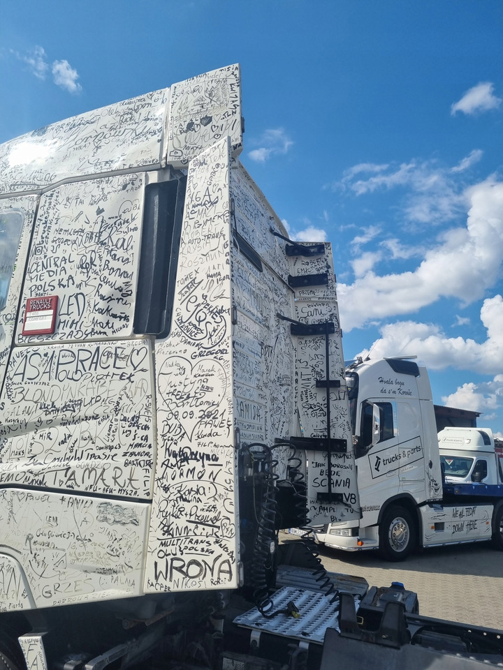 RENAULT SPOILERY OWIEWKI STELAŻ KABINY RENAULT GAMA T RANGE HIGH - Aerodinámica/ Spoiler para Camión: foto 1 RENAULT SPOILERY OWIEWKI STELAŻ KABINY RENAULT GAMA T RANGE HIGH - Aerodinámica/ Spoiler para Camión: foto 1