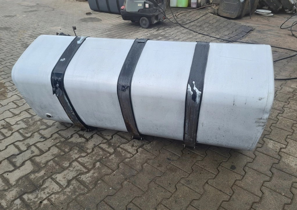 Depósito de combustible Renault 20429201 Gama T K C Volvo FH FM FL FE FMX LOW DECK: foto 10