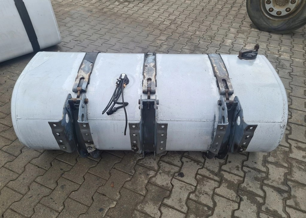 Depósito de combustible Renault 20429201 Gama T K C Volvo FH FM FL FE FMX LOW DECK: foto 7