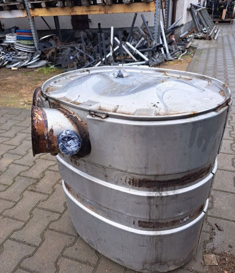 Renault TŁUMIK DPF FILTR PREMIUM KERAX LANDER DXI VOLVO FH FM. Volvo Renault - Convertidor catalítico para Camión: foto 3 Renault TŁUMIK DPF FILTR PREMIUM KERAX LANDER DXI VOLVO FH FM. Volvo Renault - Convertidor catalítico para Camión: foto 3