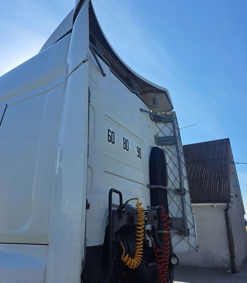 SPOILERY OWIEWKI KOMPLET RENAULT PREMIUM DXI - Aerodinámica/ Spoiler para Camión: foto 4 SPOILERY OWIEWKI KOMPLET RENAULT PREMIUM DXI - Aerodinámica/ Spoiler para Camión: foto 4