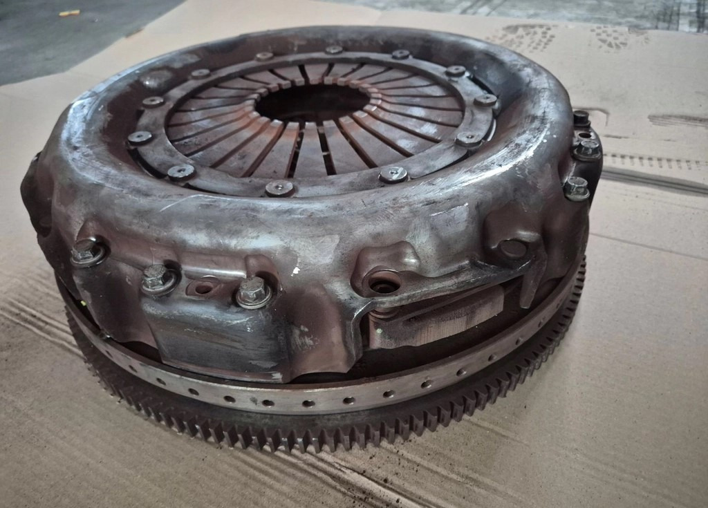 SPRZĘGŁO KOMPLETNE TARCZA DOCISK KOŁO FORD F-MAX TRUCKS 500 CARGO 3400 700 687 Numery katalogowe zamienników KAWE 7245101 - Embrague y piezas: foto 2 SPRZĘGŁO KOMPLETNE TARCZA DOCISK KOŁO FORD F-MAX TRUCKS 500 CARGO 3400 700 687 Numery katalogowe zamienników KAWE 7245101 - Embrague y piezas: foto 2