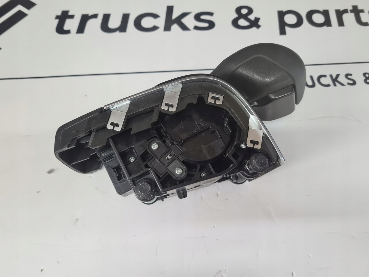 VOLVO JOYSTICK ZMIANY BIEGÓW LEWAREK VOLVO FH 5 FM 5 EURO 6 ORYGINAŁ 22719325 - Palanca de cambio para Camión: foto 4 VOLVO JOYSTICK ZMIANY BIEGÓW LEWAREK VOLVO FH 5 FM 5 EURO 6 ORYGINAŁ 22719325 - Palanca de cambio para Camión: foto 4