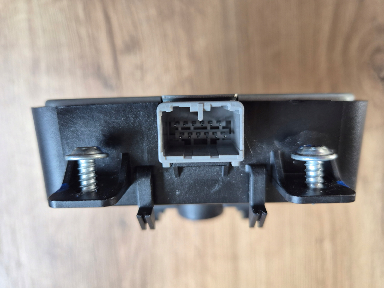 VOLVO KAMERA PASA RUCHU PRZEDNIA RADAR RENAULT GAMA T C K D VOLVO FH 4 FM 4 FH 5 - Sensor para Camión: foto 5 VOLVO KAMERA PASA RUCHU PRZEDNIA RADAR RENAULT GAMA T C K D VOLVO FH 4 FM 4 FH 5 - Sensor para Camión: foto 5