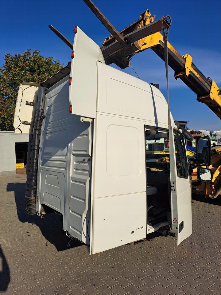 VOLVO KOMPLETNA FH 12 13 XL WYSOKA AUTOMAT - Cabina para Camión: foto 3 VOLVO KOMPLETNA FH 12 13 XL WYSOKA AUTOMAT - Cabina para Camión: foto 3