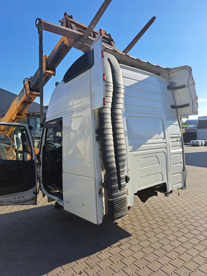 VOLVO KOMPLETNA FH 12 13 XL WYSOKA AUTOMAT - Cabina para Camión: foto 5 VOLVO KOMPLETNA FH 12 13 XL WYSOKA AUTOMAT - Cabina para Camión: foto 5