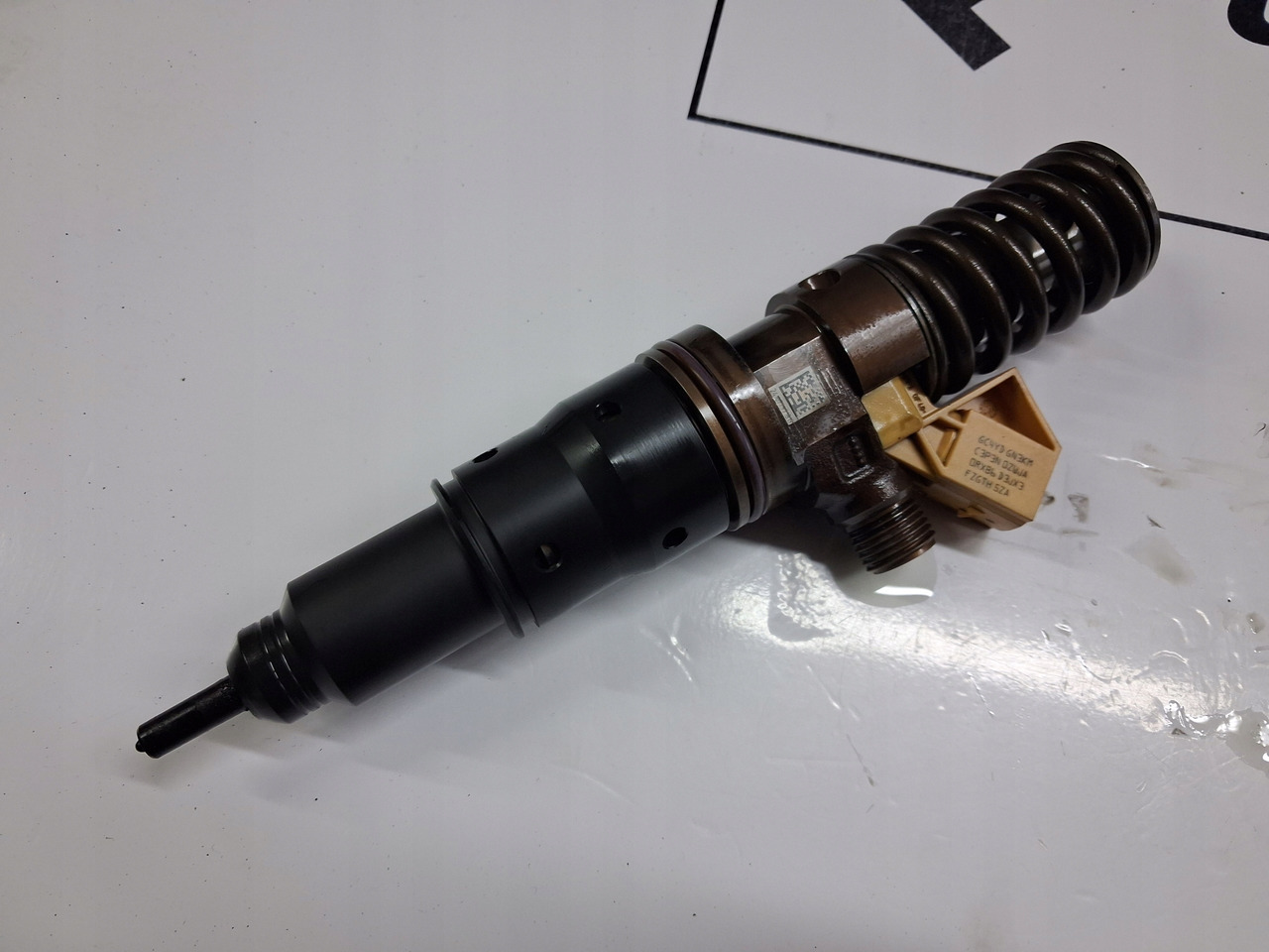 VOLVO POMPOWTRYSKIWACZE WTRYSKI COMMON RAIL VOLVO FH FM 4 5 RENAULT GAMA T EVO - Inyector: foto 3 VOLVO POMPOWTRYSKIWACZE WTRYSKI COMMON RAIL VOLVO FH FM 4 5 RENAULT GAMA T EVO - Inyector: foto 3