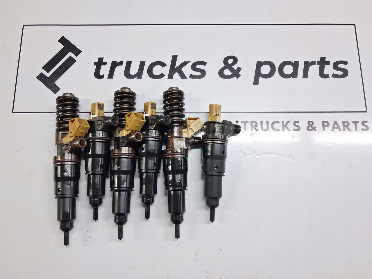 VOLVO POMPOWTRYSKIWACZE WTRYSKI COMMON RAIL VOLVO FH FM 4 5 RENAULT GAMA T EVO - Inyector: foto 2 VOLVO POMPOWTRYSKIWACZE WTRYSKI COMMON RAIL VOLVO FH FM 4 5 RENAULT GAMA T EVO - Inyector: foto 2