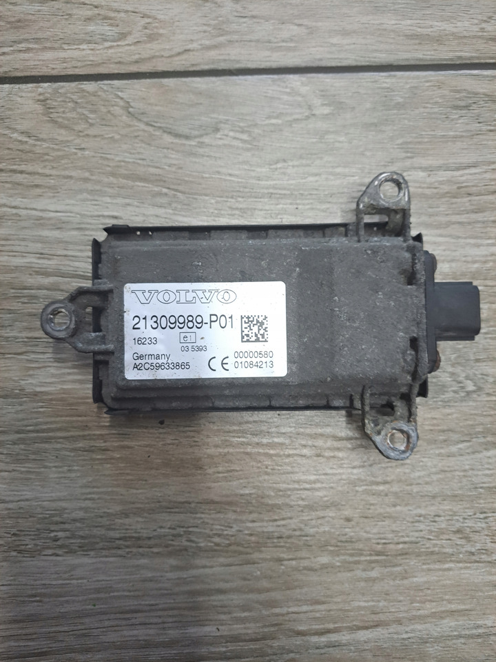 VOLVO STEROWNIK MODUŁ KOMPUTER RADARU VOLVO FH FM 13 - Sistema eléctrico para Camión: foto 1 VOLVO STEROWNIK MODUŁ KOMPUTER RADARU VOLVO FH FM 13 - Sistema eléctrico para Camión: foto 1