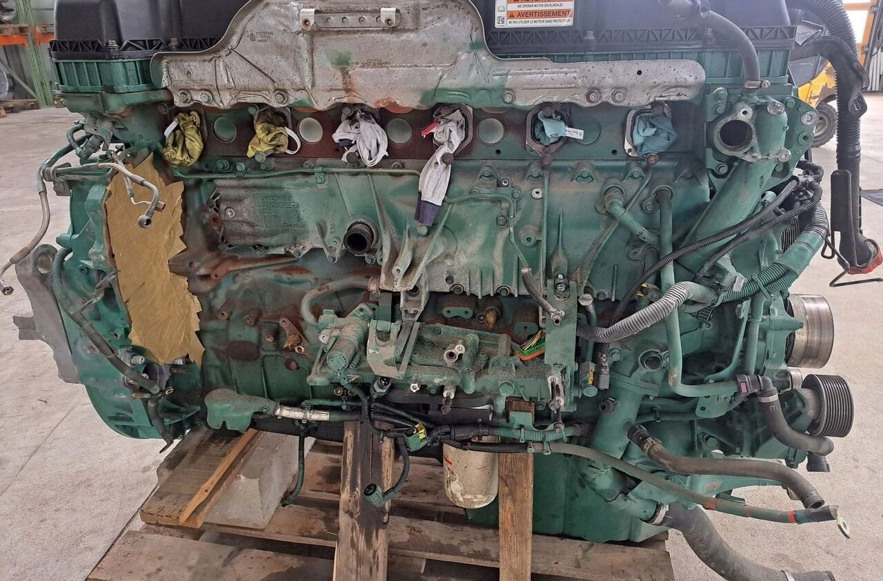 Volvo BLOK A GŁOWICA FH 4 FH5 I-SAVE Volvo VOLVO FH 4 FH5 I-SAVE D13K 460 EUVI T2600 TR25D - Motor para Camión: foto 4 Volvo BLOK A GŁOWICA FH 4 FH5 I-SAVE Volvo VOLVO FH 4 FH5 I-SAVE D13K 460 EUVI T2600 TR25D - Motor para Camión: foto 4