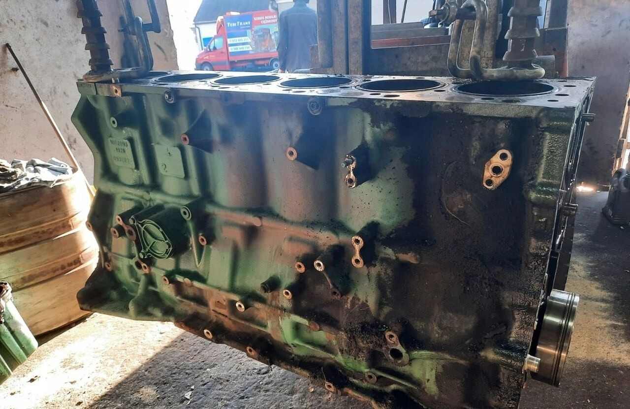 Volvo BLOK A TŁOKI WAŁ KORBOWY FM 9 D11C EUV. Volvo - Motor para Camión: foto 2 Volvo BLOK A TŁOKI WAŁ KORBOWY FM 9 D11C EUV. Volvo - Motor para Camión: foto 2
