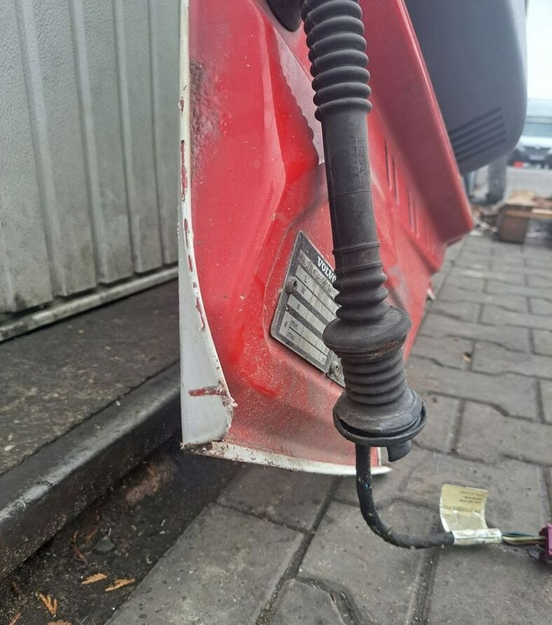 Puerta y piezas para Camión Volvo FM: foto 6