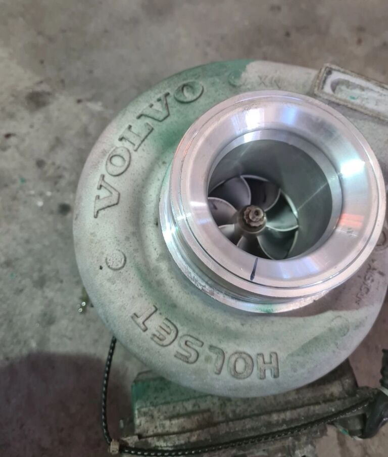 Volvo TURBINA TURBOSPRĘŻARKA FH 16 D16K 750 EURO 6 3789660 HW-3789663 Volvo VOLVO FH 16 D16K 750 EURO 6 3789660 HW-3789663 - Turbocompresor para Camión: foto 5 Volvo TURBINA TURBOSPRĘŻARKA FH 16 D16K 750 EURO 6 3789660 HW-3789663 Volvo VOLVO FH 16 D16K 750 EURO 6 3789660 HW-3789663 - Turbocompresor para Camión: foto 5