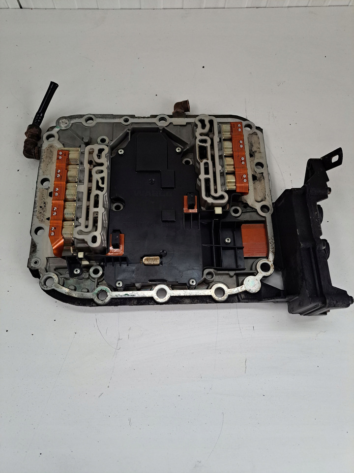 WABCO ELEKTRONIKA WYBIERAKA I-SHIFT AT " C " RENAULT DXI VOLVO FH FM - Caja de cambios y piezas para Camión: foto 2 WABCO ELEKTRONIKA WYBIERAKA I-SHIFT AT " C " RENAULT DXI VOLVO FH FM - Caja de cambios y piezas para Camión: foto 2