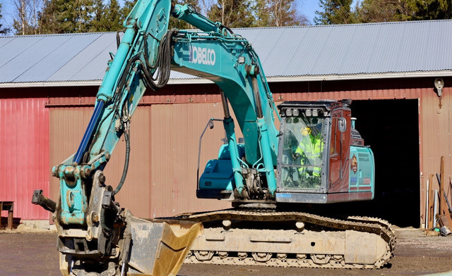 Kobelco SK300 LC-11 - Excavadora de cadenas: foto 3 Kobelco SK300 LC-11 - Excavadora de cadenas: foto 3