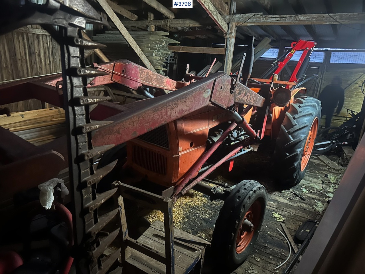 1900 Fiat 415 tractor w/ front loader and Wee edge mower - Tractor: foto 1 1900 Fiat 415 tractor w/ front loader and Wee edge mower - Tractor: foto 1