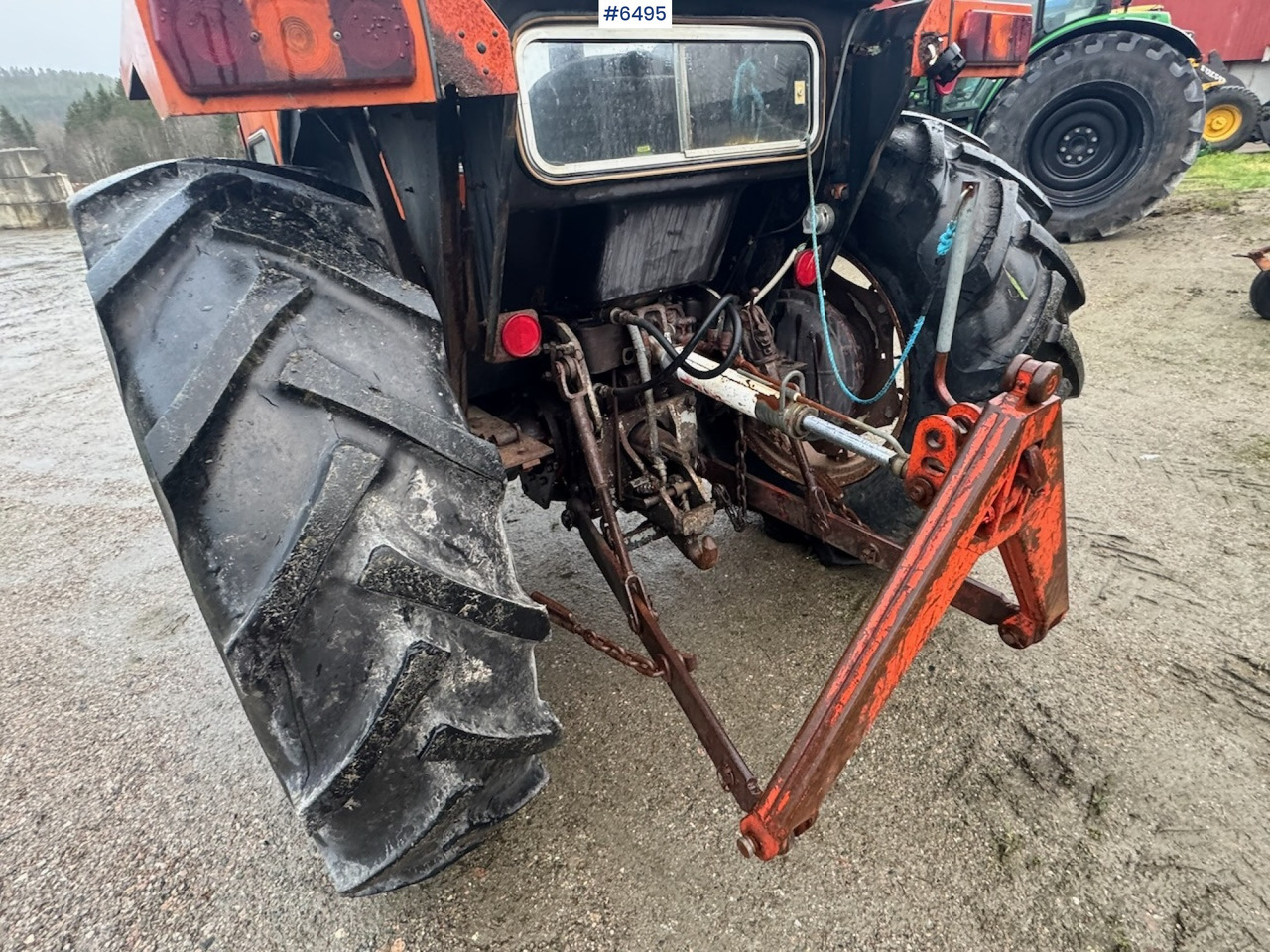 Tractor 1975 Fiat 640 tractor with/twin wheels and triangle. WATCH THE VIDEO!: foto 16