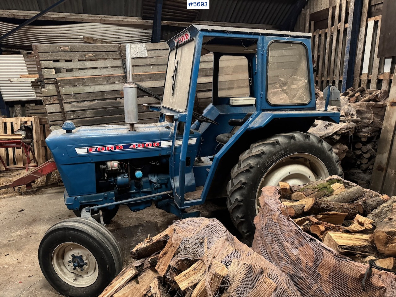 1975 Ford 4000 - Tractor: foto 3 1975 Ford 4000 - Tractor: foto 3