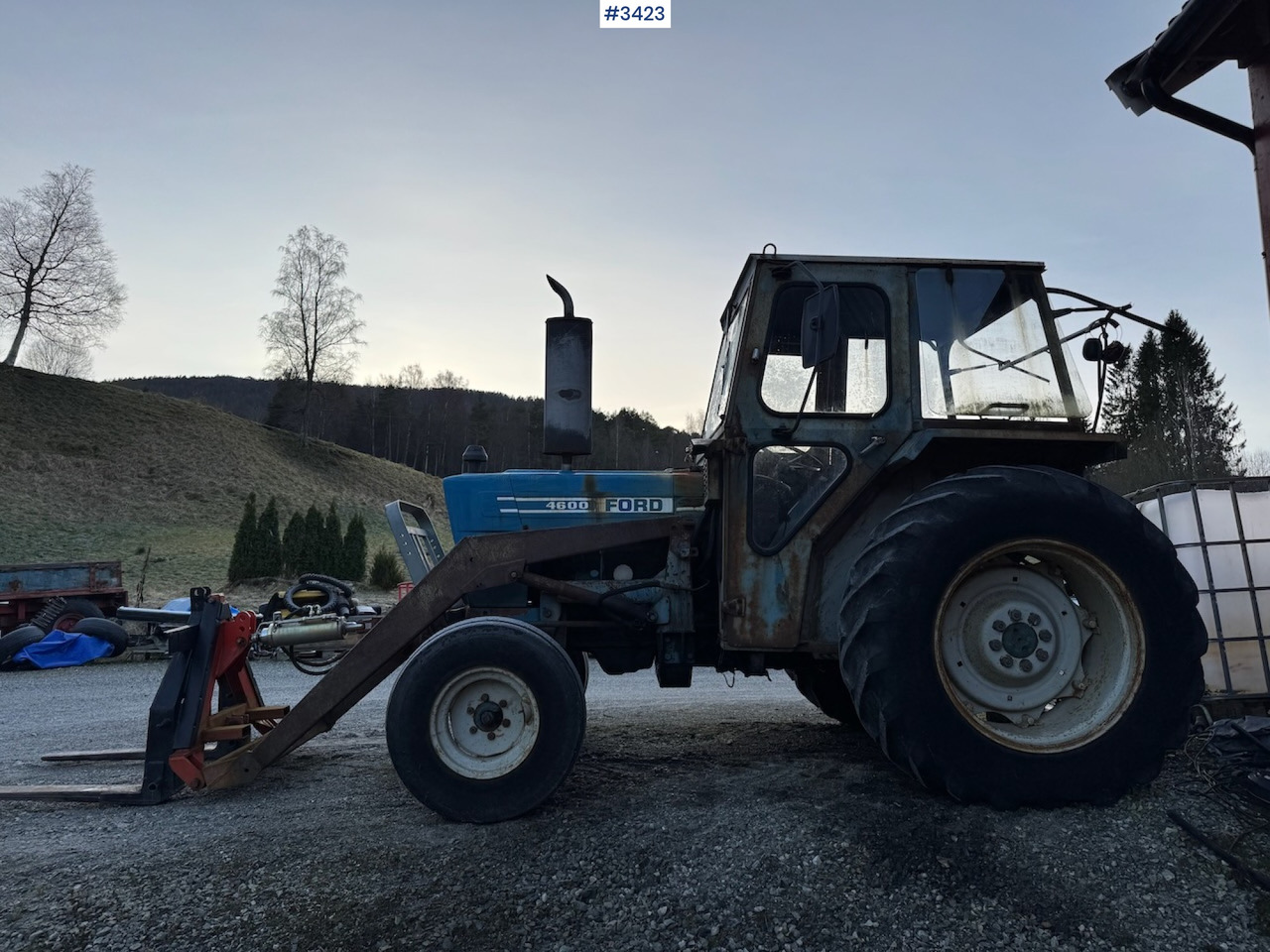 1981 Ford 4600 w/front loader, bucket and pallet fork. - Tractor: foto 5 1981 Ford 4600 w/front loader, bucket and pallet fork. - Tractor: foto 5