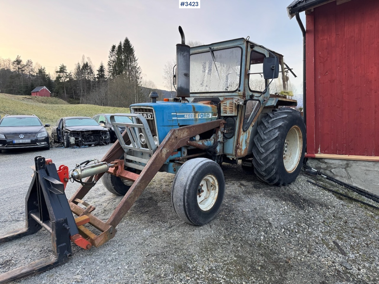 1981 Ford 4600 w/front loader, bucket and pallet fork. - Tractor: foto 1 1981 Ford 4600 w/front loader, bucket and pallet fork. - Tractor: foto 1