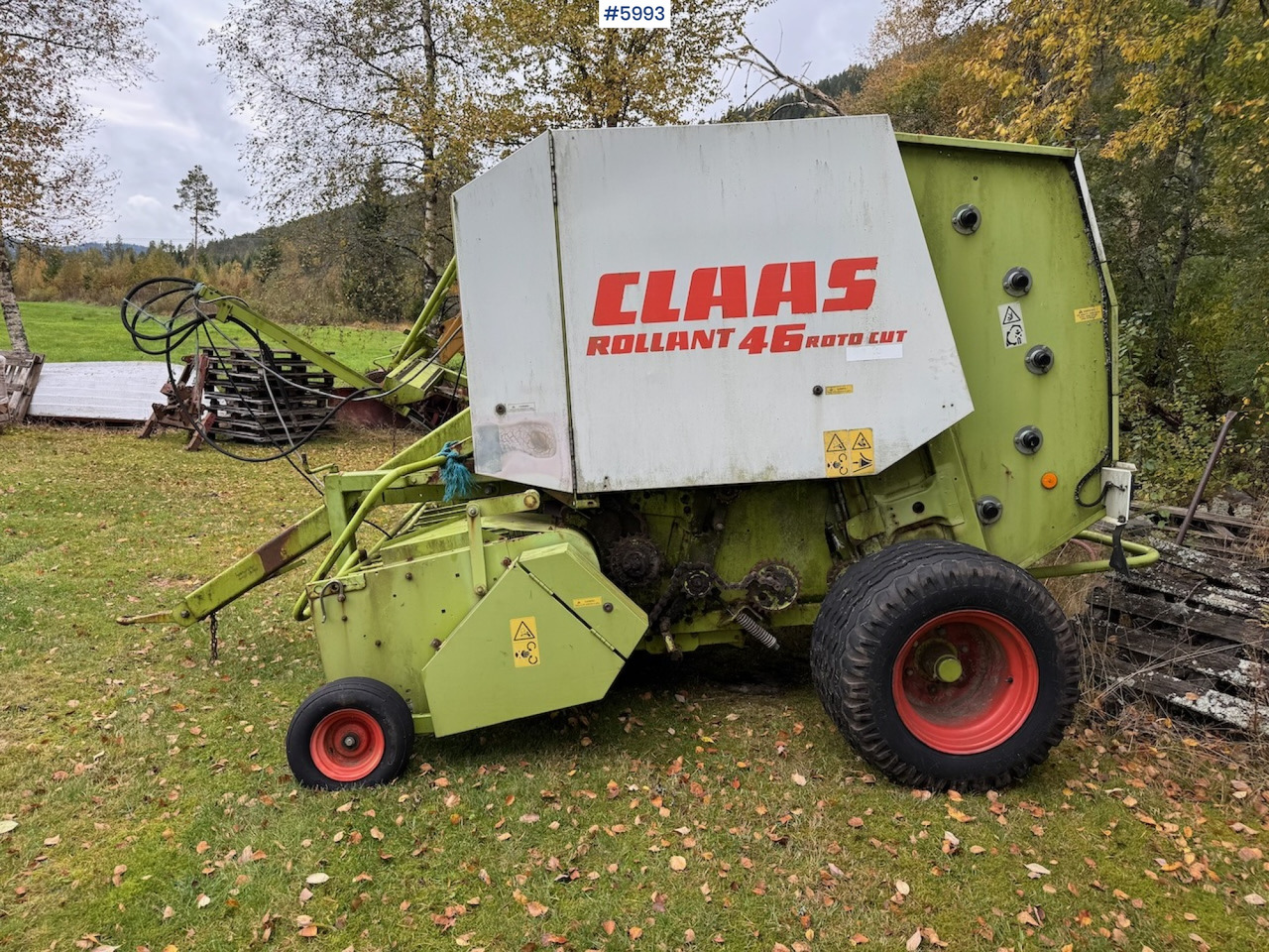 Maquinaria de henificación 1999 Claas Rollant 46 Rotocut and a dividing baler.: foto 7