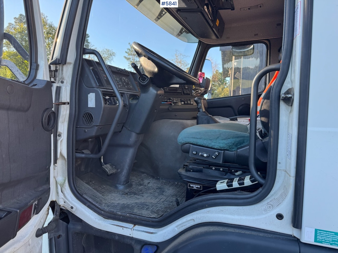 Camión portacontenedore/ Intercambiable 2002 Volvo FM 6x2.: foto 12 Camión portacontenedore/ Intercambiable 2002 Volvo FM 6x2.: foto 12