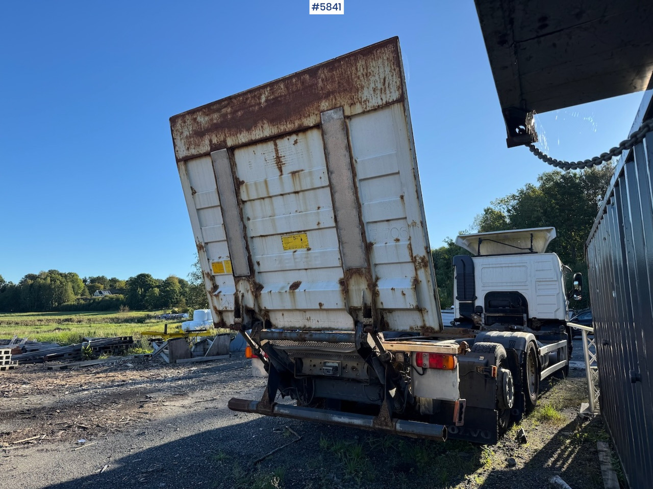 Camión portacontenedore/ Intercambiable 2002 Volvo FM 6x2.: foto 6 Camión portacontenedore/ Intercambiable 2002 Volvo FM 6x2.: foto 6