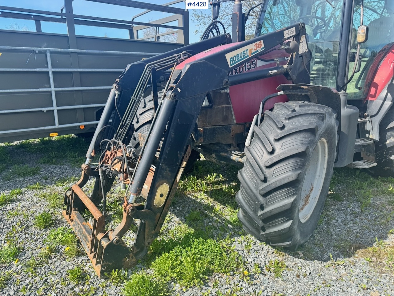 2004 Case MXU 135 4x4 w/ Front Loader. - Tractor: foto 2 2004 Case MXU 135 4x4 w/ Front Loader. - Tractor: foto 2