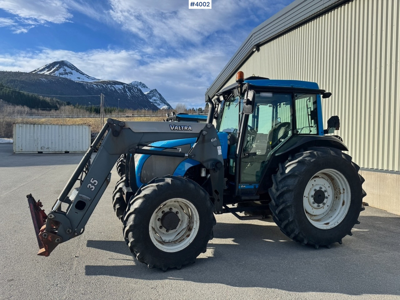 2006 Valtra A95-4 4x4 w/ Front loader. 2700 hours! - Tractor: foto 1 2006 Valtra A95-4 4x4 w/ Front loader. 2700 hours! - Tractor: foto 1
