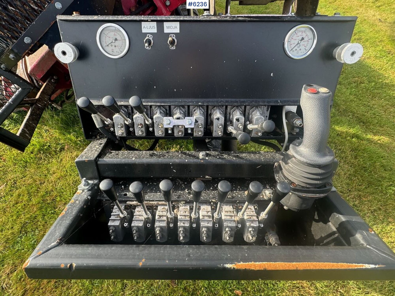 Leasing de  2008 Hypro 500LS harvesting machine with processor head and felling grapple 2008 Hypro 500LS harvesting machine with processor head and felling grapple: foto 15