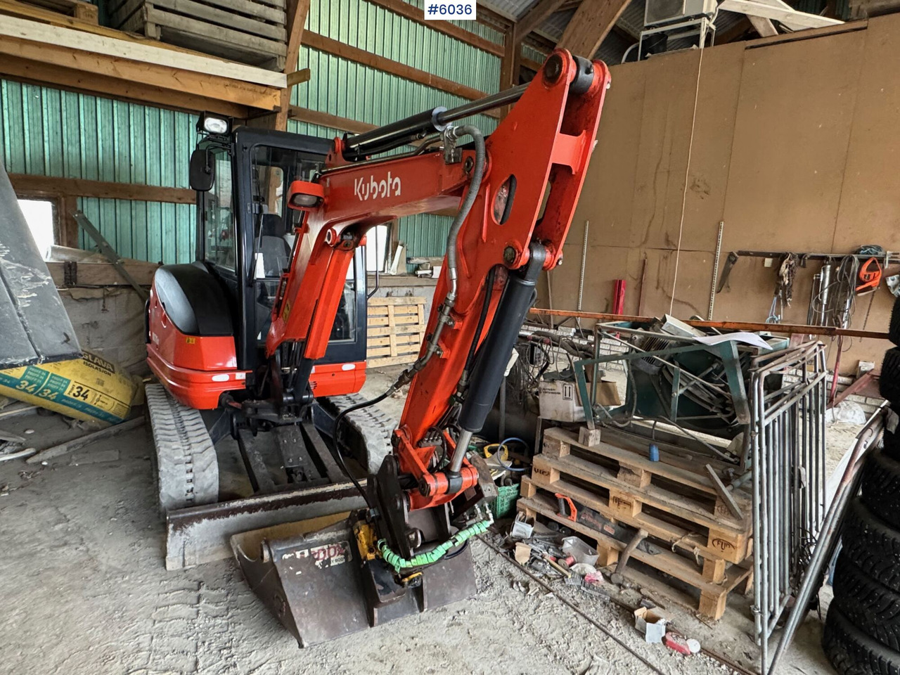 2013 Kubota kx71-3 w/ Rotor tilt, gravel bucket and sanding bucket! - Excavadora: foto 1 2013 Kubota kx71-3 w/ Rotor tilt, gravel bucket and sanding bucket! - Excavadora: foto 1