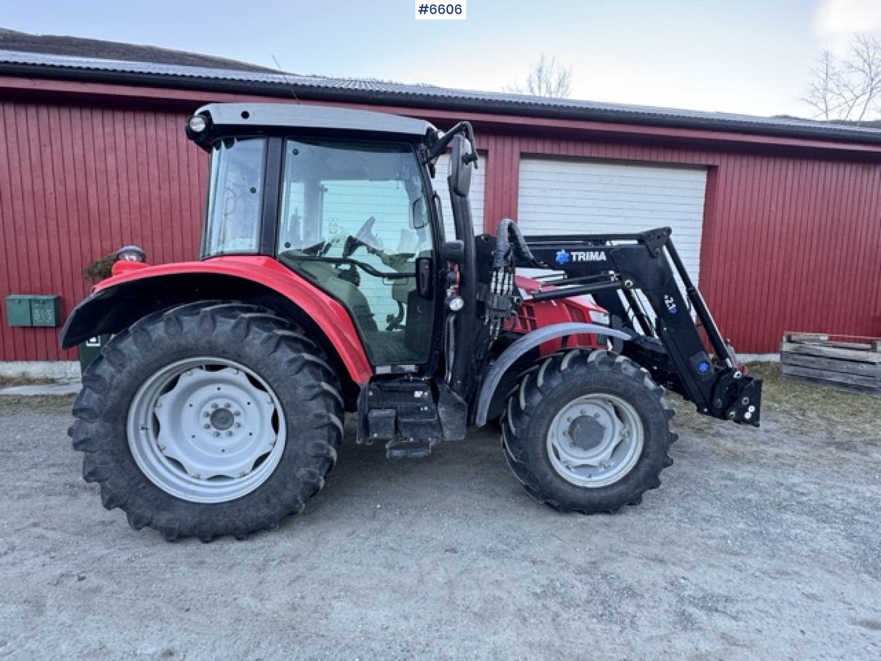 2013 Massey Ferguson 5610 Dyna-4 with front loader. SEE VIDEO! - Tractor: foto 2 2013 Massey Ferguson 5610 Dyna-4 with front loader. SEE VIDEO! - Tractor: foto 2
