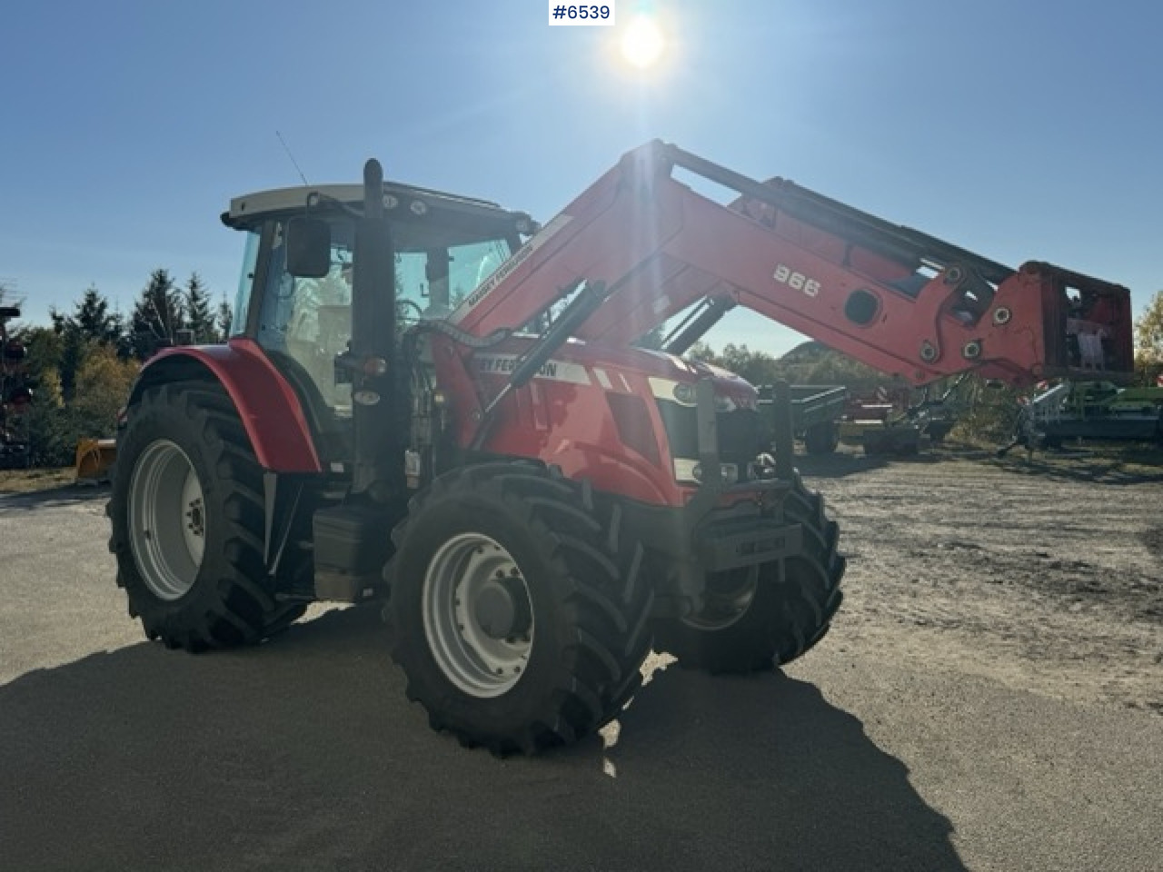 2014 Massey Ferguson MF7616 with loader and 3rd function! - Tractor: foto 2 2014 Massey Ferguson MF7616 with loader and 3rd function! - Tractor: foto 2