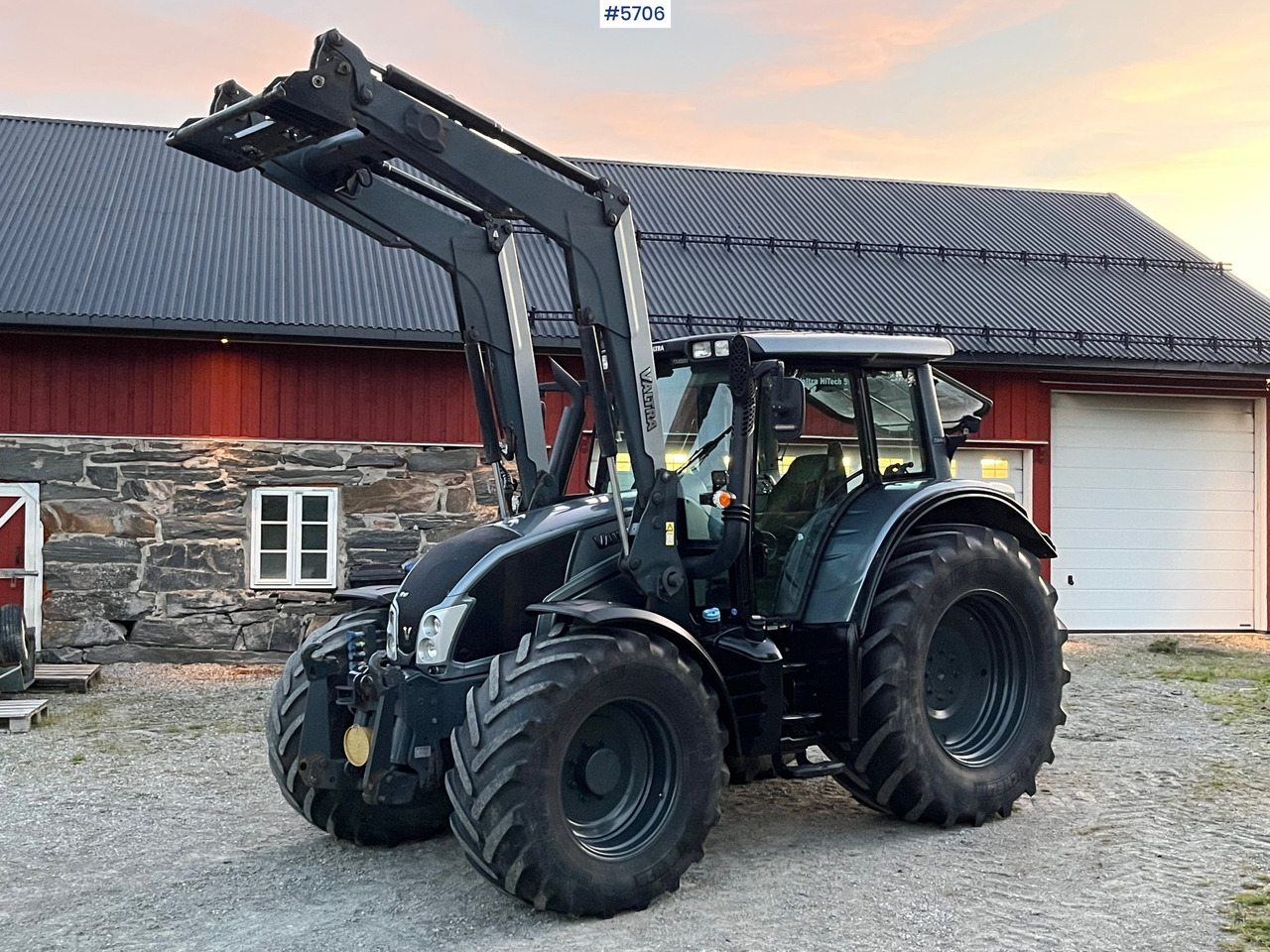 2014 Valtra N143 Direct, well equipped! - Tractor: foto 1 2014 Valtra N143 Direct, well equipped! - Tractor: foto 1