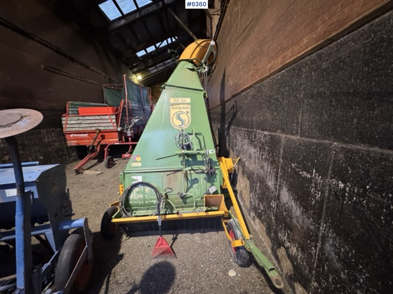 2017 Serigstad FS134 with support trailer - Maquinaria de henificación: foto 1 2017 Serigstad FS134 with support trailer - Maquinaria de henificación: foto 1