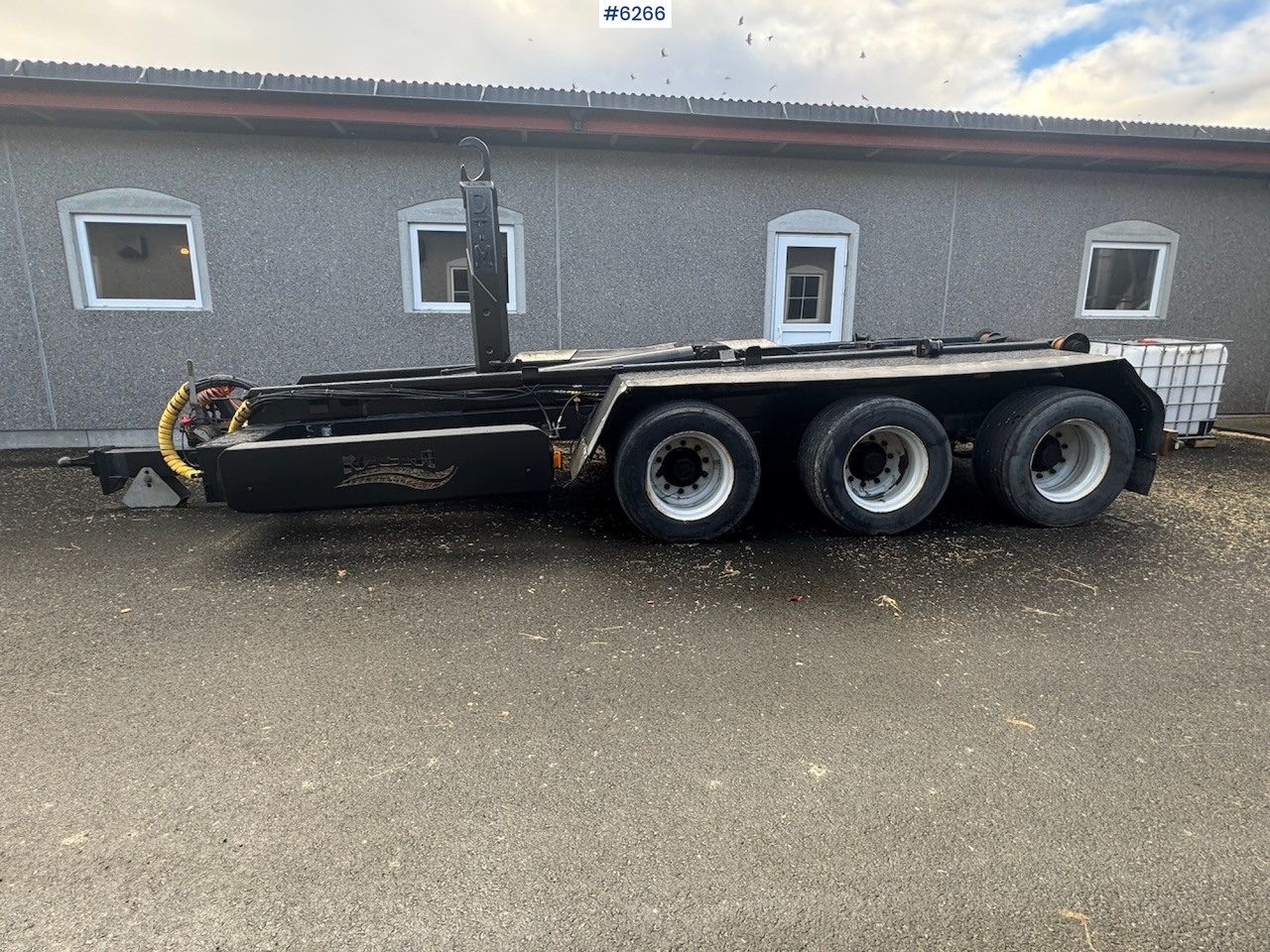 2018 MCM 3 axle tractor-container trailer w/ hook - Remolque agrícola: foto 2 2018 MCM 3 axle tractor-container trailer w/ hook - Remolque agrícola: foto 2