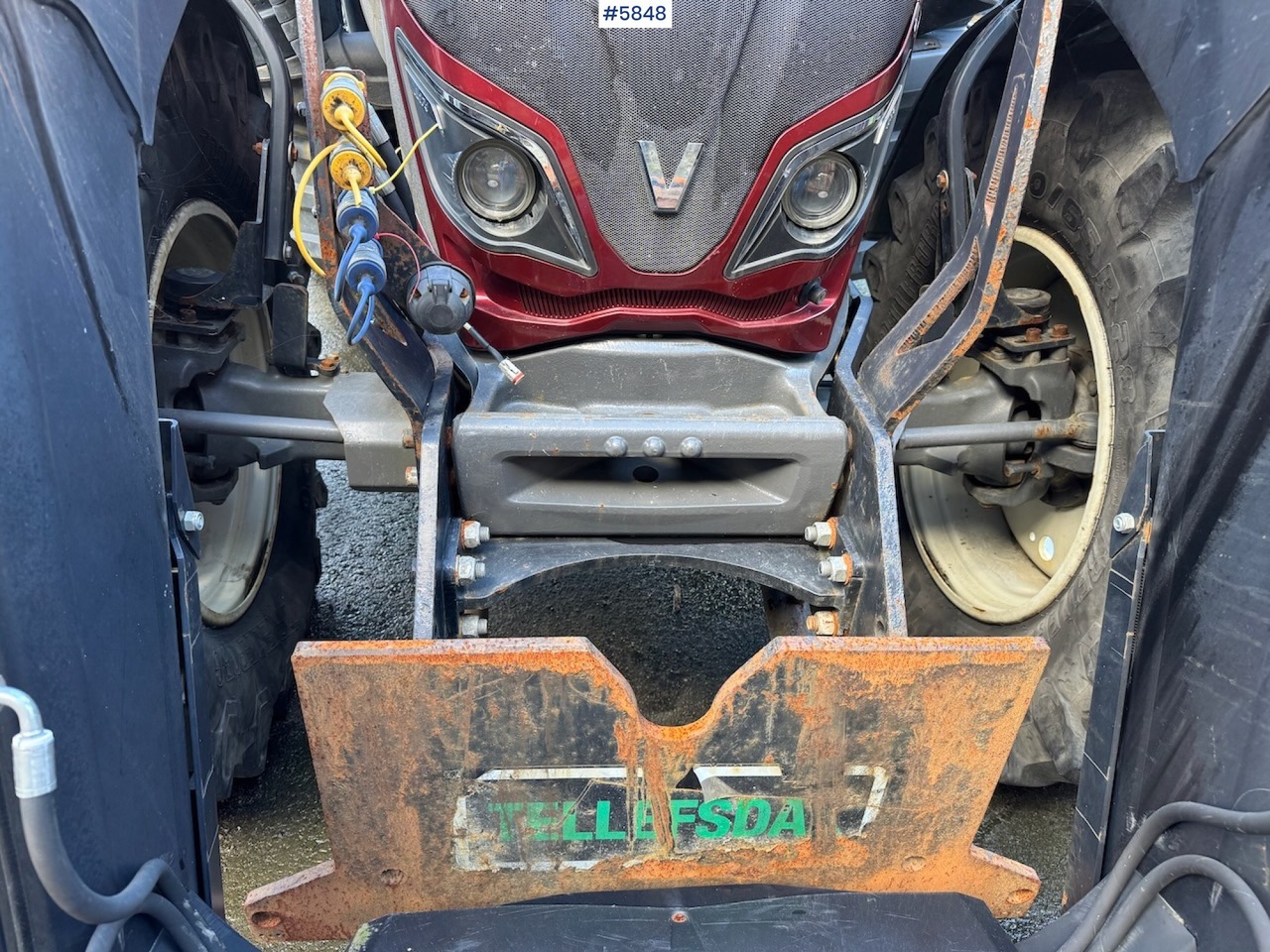 2018 Valtra N174 w/ front loader and plow plate. - Tractor: foto 5 2018 Valtra N174 w/ front loader and plow plate. - Tractor: foto 5