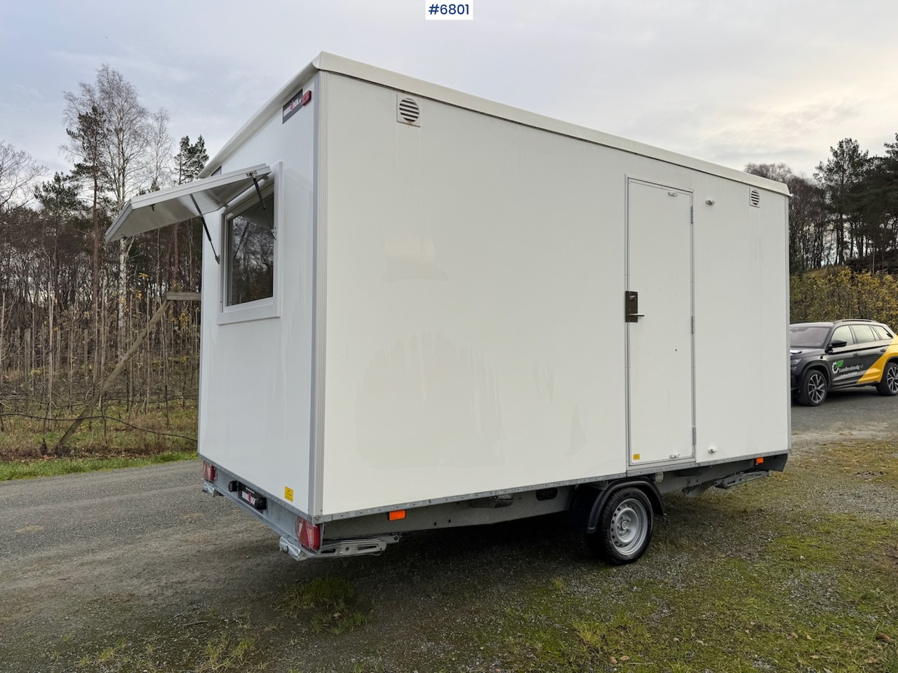 2022 Scanvogn 420- 3 door 6P Office van w/ toilet and storage room. - Casa contenedor, Remolque: foto 3 2022 Scanvogn 420- 3 door 6P Office van w/ toilet and storage room. - Casa contenedor, Remolque: foto 3