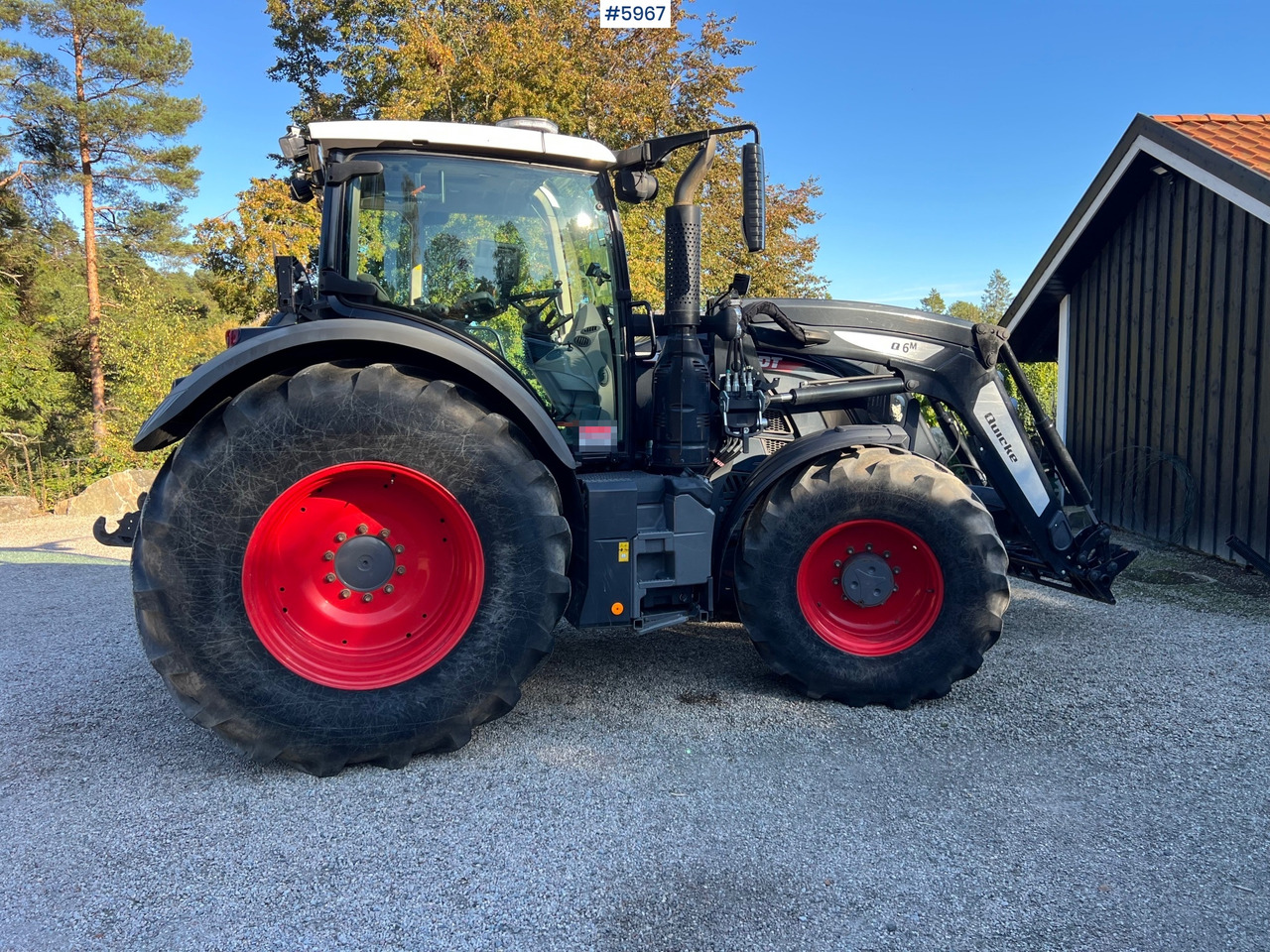 Tractor 2023 Fendt 724 Vario profi + w/ Front loader and fully equipped: foto 13