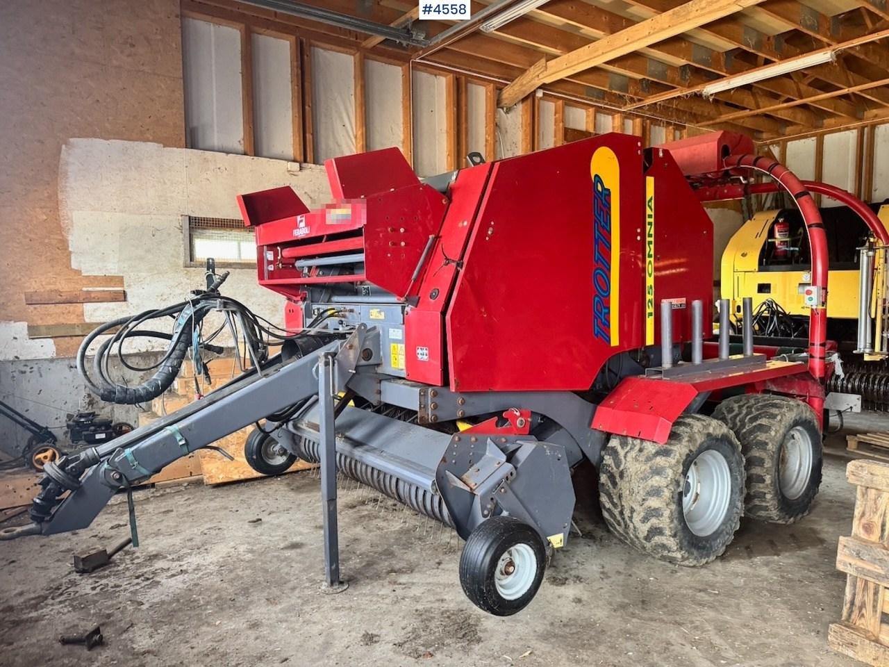 Approx. 2010 FeraBoli Omnia 125 Round Baler - Maquinaria de henificación: foto 1 Approx. 2010 FeraBoli Omnia 125 Round Baler - Maquinaria de henificación: foto 1