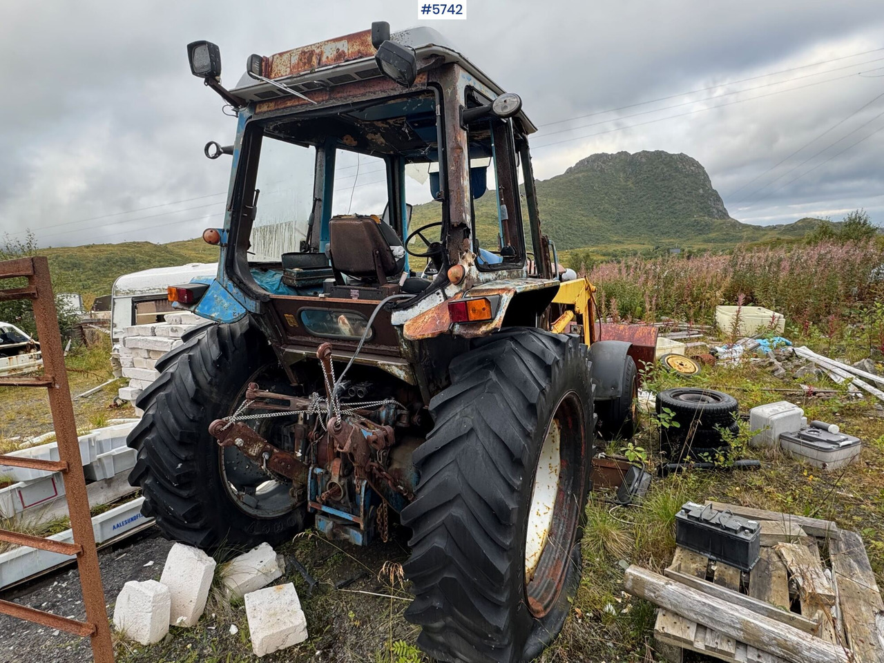 Circa 1987 Ford 7700 with Malm Orstad loader! - Tractor: foto 5 Circa 1987 Ford 7700 with Malm Orstad loader! - Tractor: foto 5