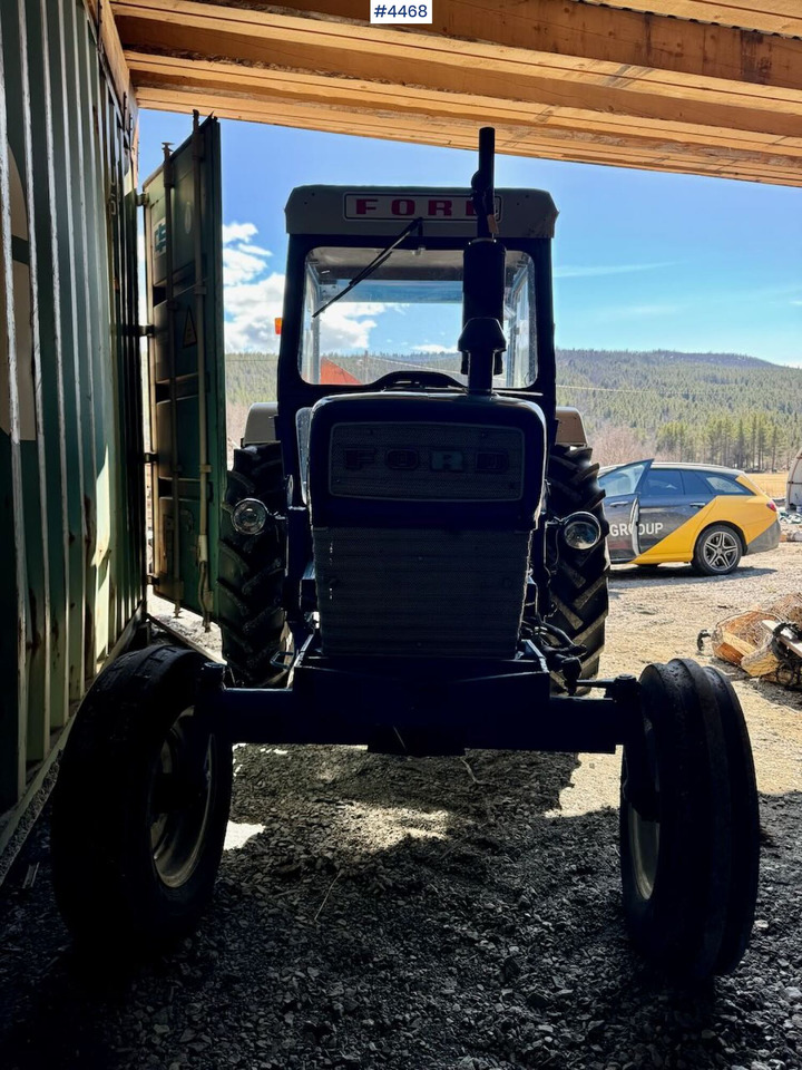 Ford 4000 4x2 - approx. 1970 model - Tractor: foto 2 Ford 4000 4x2 - approx. 1970 model - Tractor: foto 2