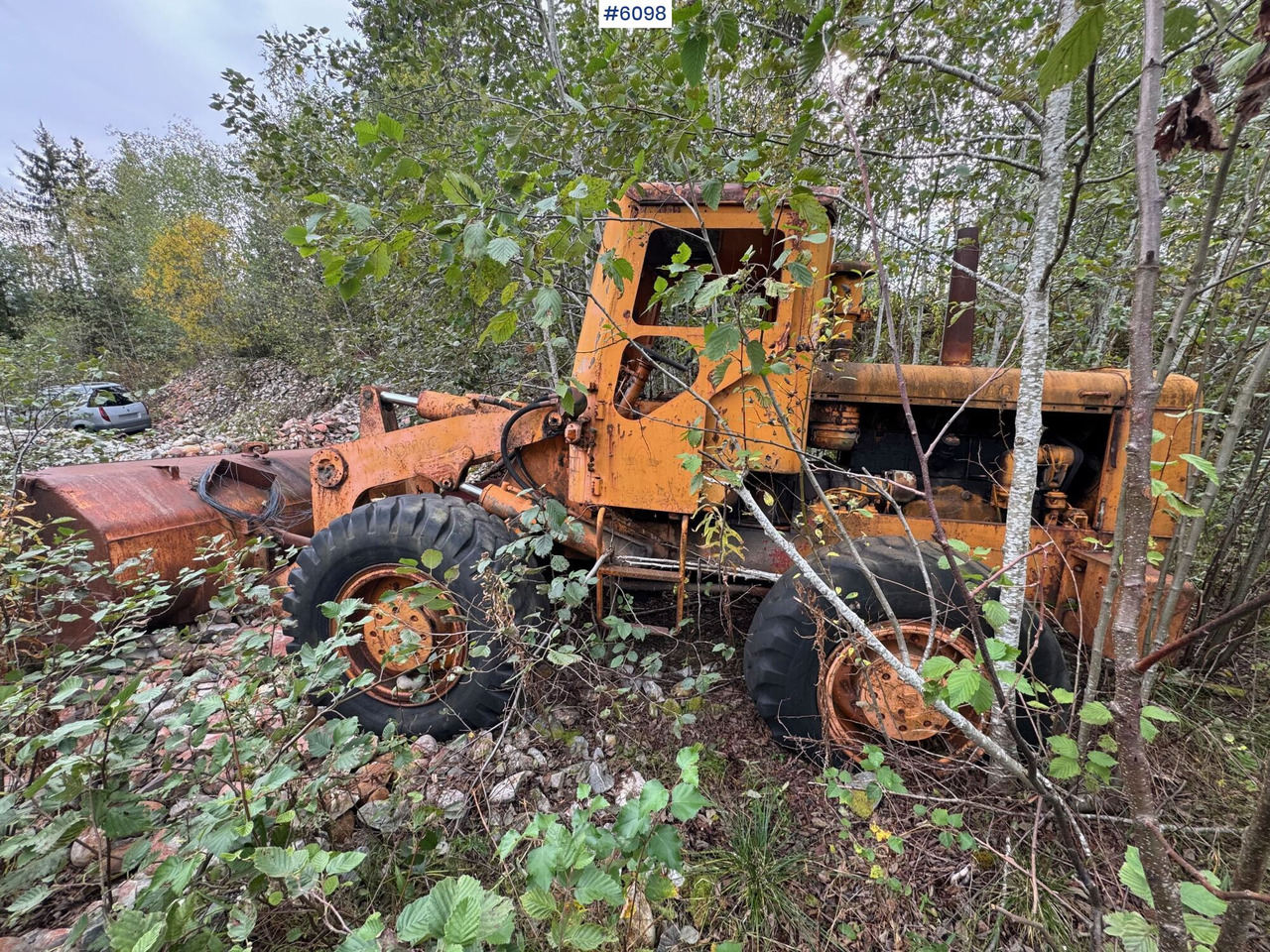 Hanomag wheel loader with bucket – repair object - Cargadora de ruedas: foto 1 Hanomag wheel loader with bucket – repair object - Cargadora de ruedas: foto 1