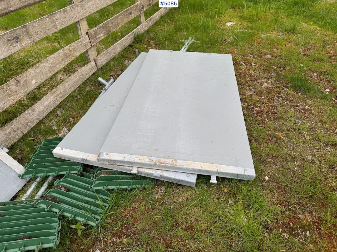 Iceland's Front Fence Barn Systems - Equipo de construcción: foto 5 Iceland's Front Fence Barn Systems - Equipo de construcción: foto 5
