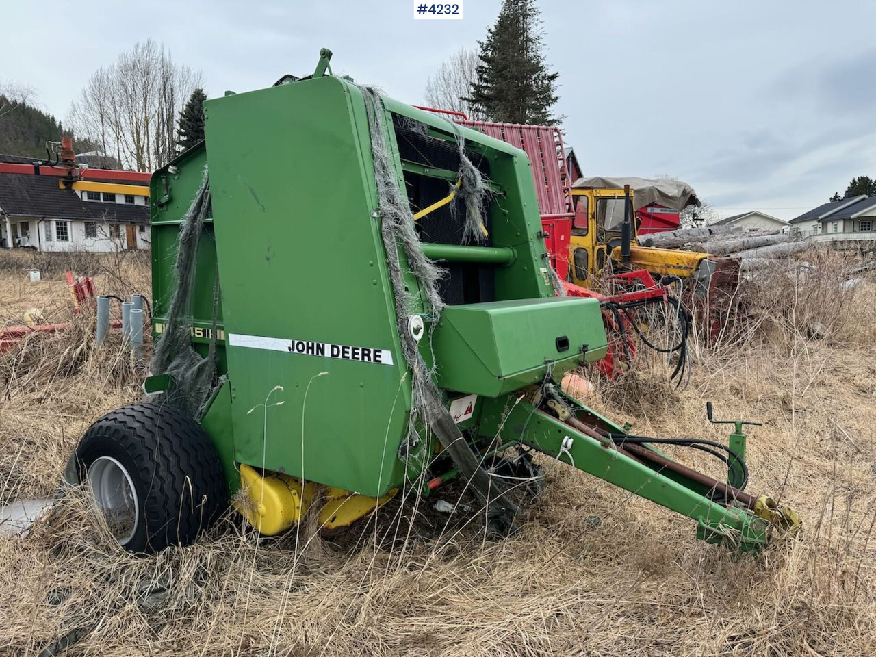 John Deere 545 Round baler - Maquinaria de henificación: foto 2 John Deere 545 Round baler - Maquinaria de henificación: foto 2
